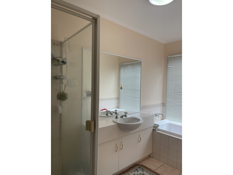 14 Valley View Rise, Hampton Park VIC 3976