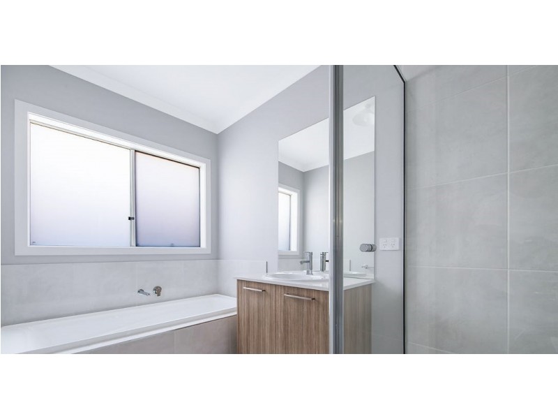 9 Splash Way, Lyndhurst VIC 3975