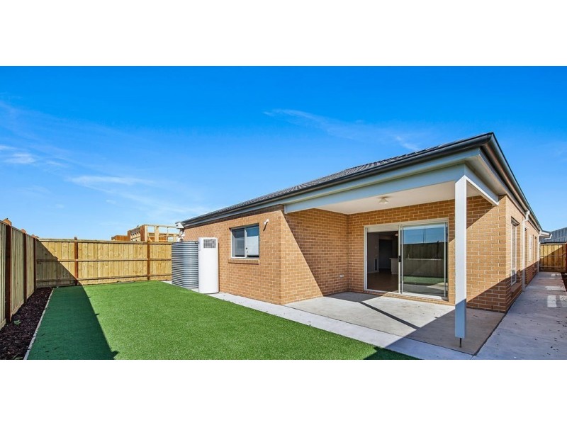 9 Splash Way, Lyndhurst VIC 3975