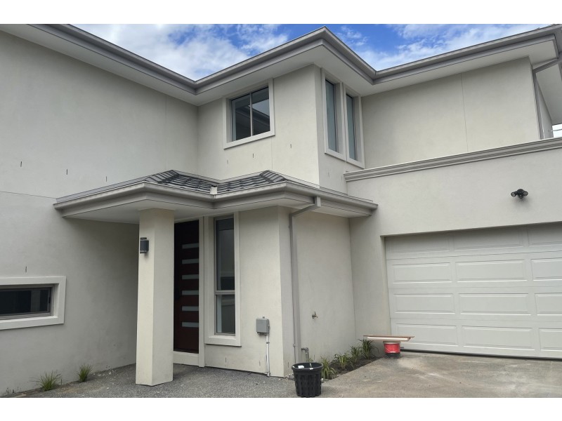 2/3 Cremin Court, Mount Waverley VIC 3149