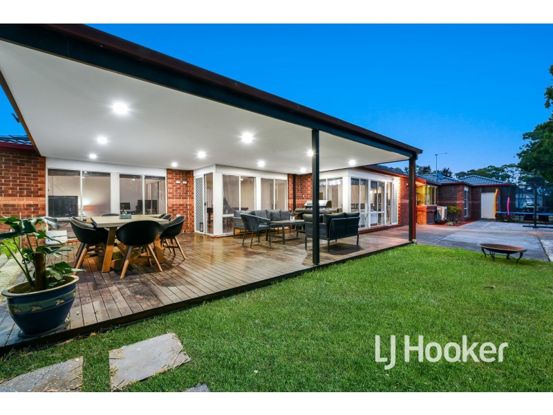 32 Branton Drive, Hampton Park VIC 3976