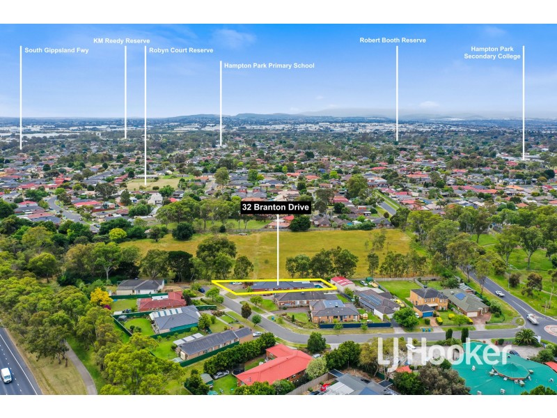 32 Branton Drive, Hampton Park VIC 3976