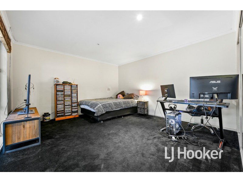 32 Branton Drive, Hampton Park VIC 3976