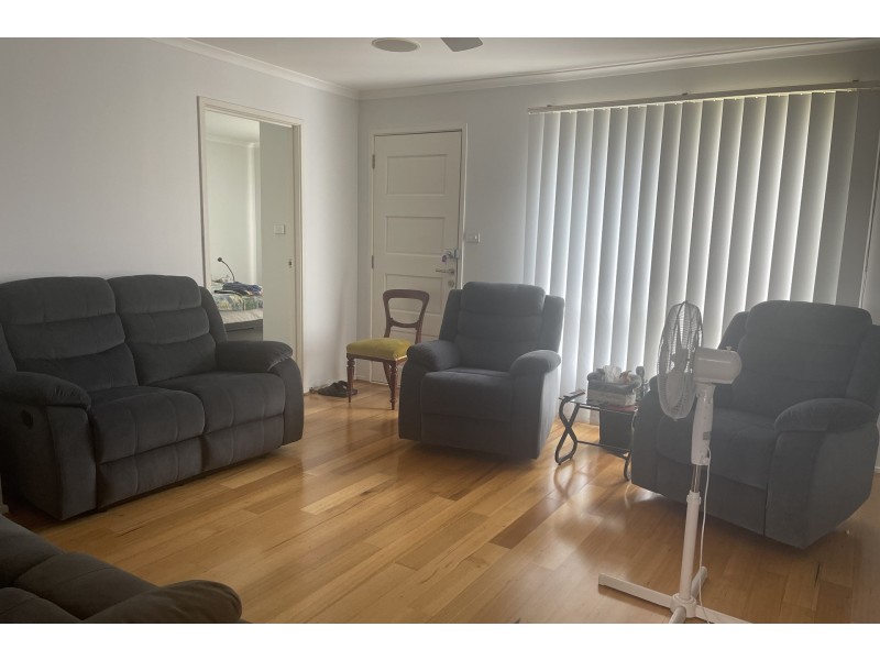 25 Strong Drive, Hampton Park VIC 3976