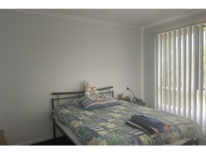 25 Strong Drive, Hampton Park VIC 3976