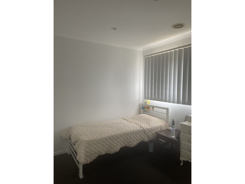 25 Strong Drive, Hampton Park VIC 3976