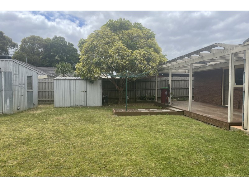 25 Strong Drive, Hampton Park VIC 3976