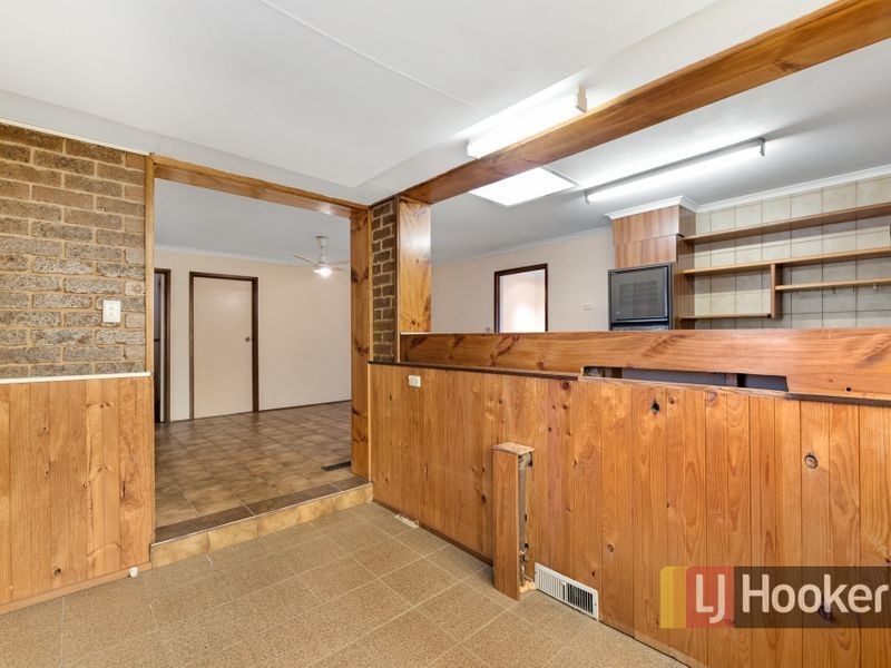 13 Oaktree Drive, Hampton Park VIC 3976