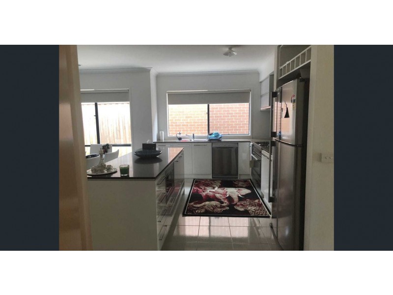 153 Mountainview Boulevard, Cranbourne North VIC 3977