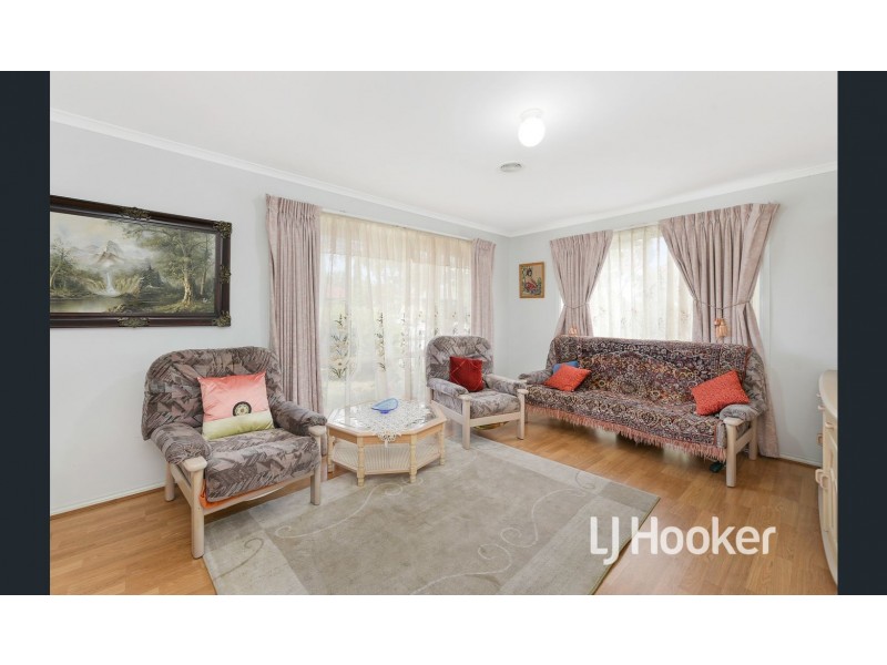 8/6-8 Strabane Way, Hampton Park VIC 3976