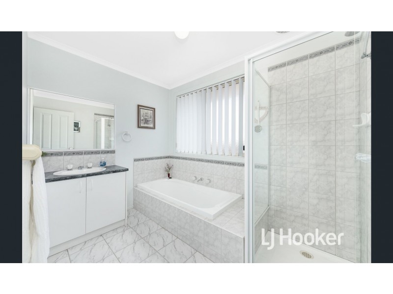 8/6-8 Strabane Way, Hampton Park VIC 3976