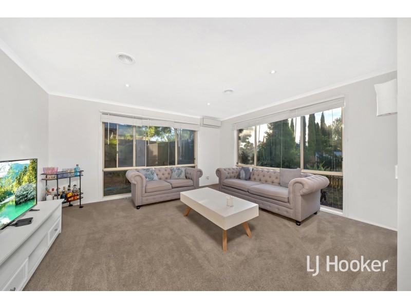 26 Dewpoint Crescent, Hampton Park VIC 3976