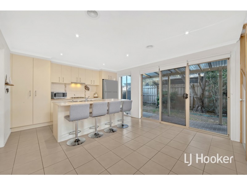 26 Dewpoint Crescent, Hampton Park VIC 3976