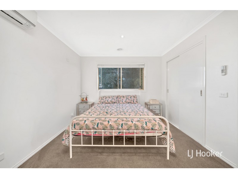 26 Dewpoint Crescent, Hampton Park VIC 3976