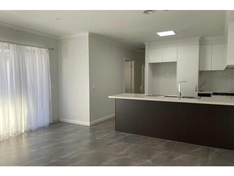 1 Medinah Rise, Hampton Park VIC 3976