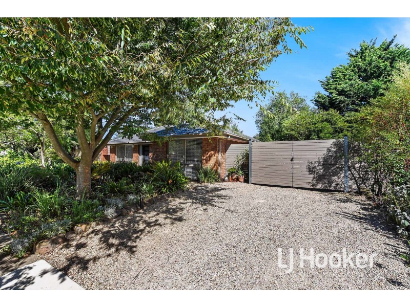 7 Wentworth Street, Cranbourne North VIC 3977