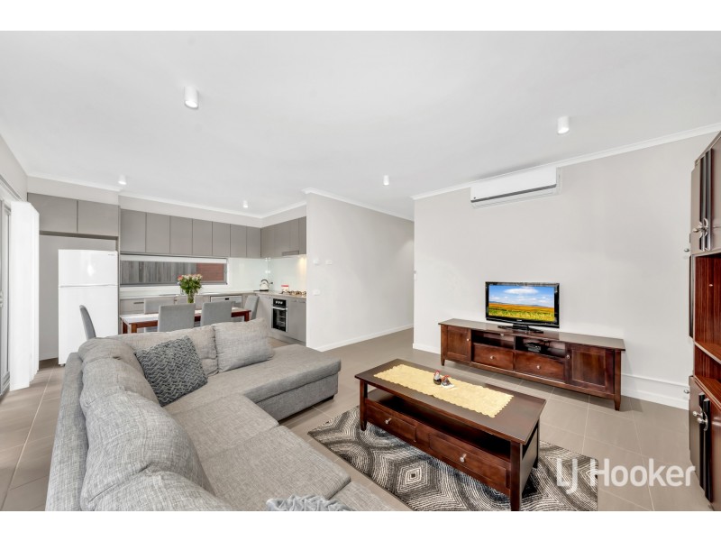 2 Hinterland Close, Lynbrook VIC 3975