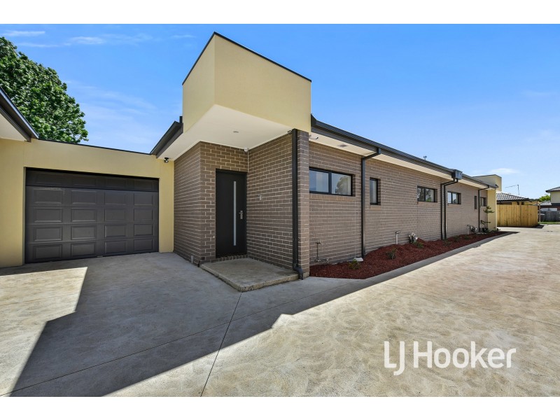 3/15 Ainsleigh Court, Cranbourne VIC 3977