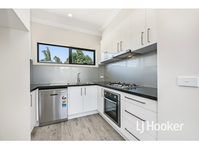 3/15 Ainsleigh Court, Cranbourne VIC 3977