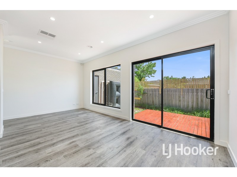 3/15 Ainsleigh Court, Cranbourne VIC 3977