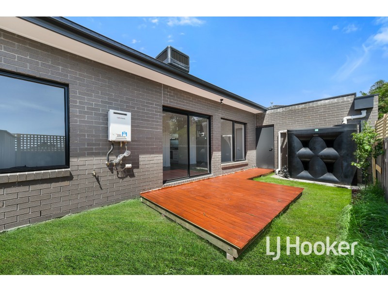 3/15 Ainsleigh Court, Cranbourne VIC 3977