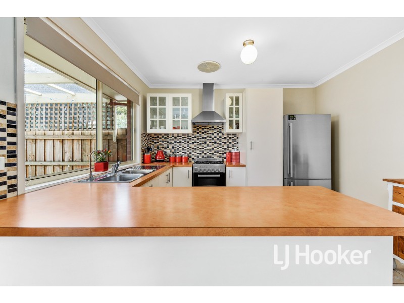 5 Eclipse Court, Hampton Park VIC 3976