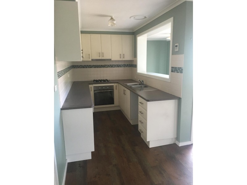 5 Leonne Court, Hampton Park VIC 3976