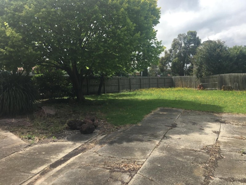 5 Leonne Court, Hampton Park VIC 3976