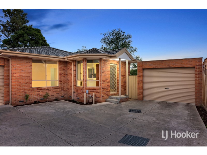 11a Strong Drive, Hampton Park VIC 3976