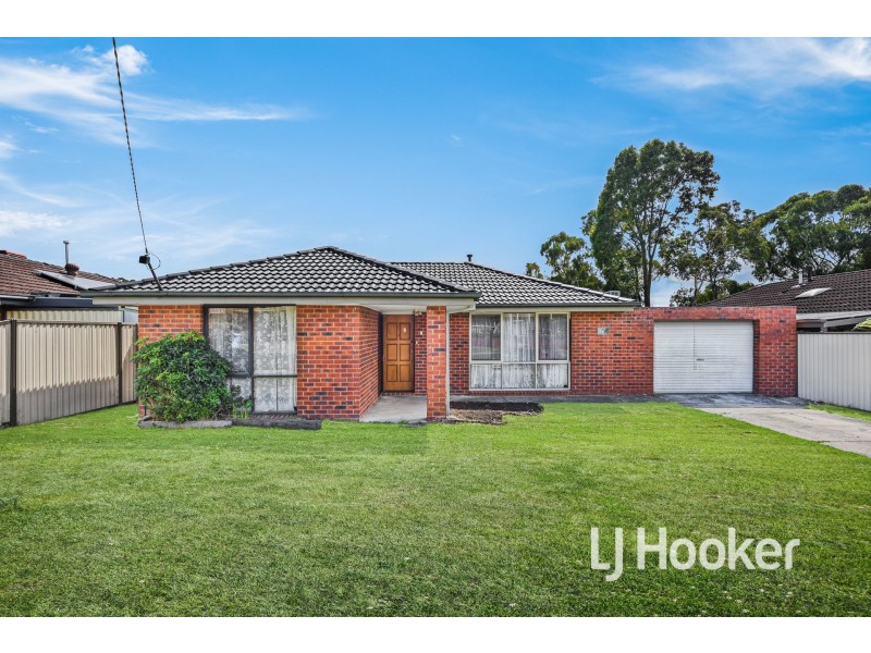 27 Springfield Crescent, Hampton Park VIC 3976