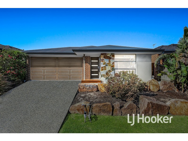 42 Brocker Street, Clyde North VIC 3978