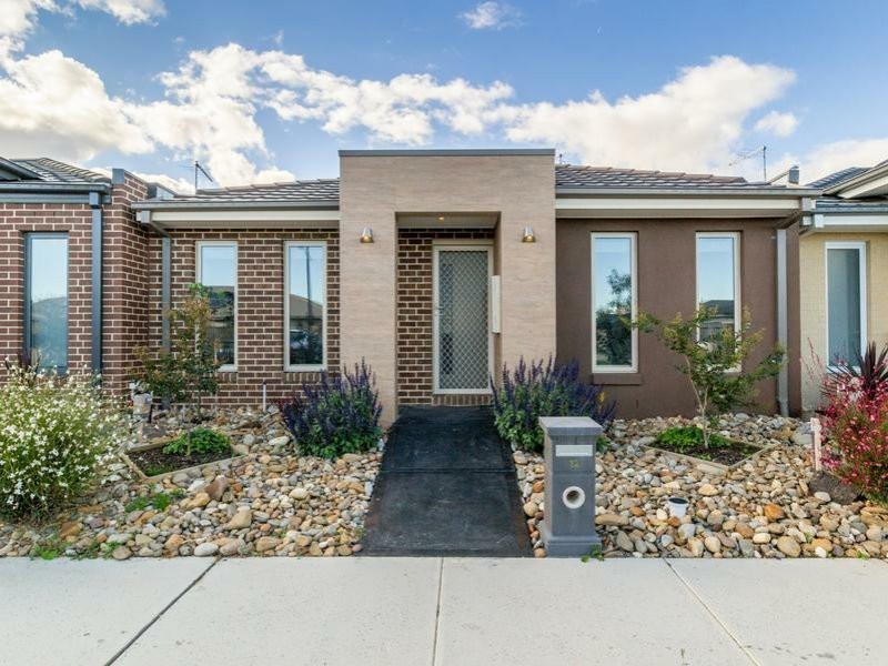 12 Lexington Crescent, Officer VIC 3809