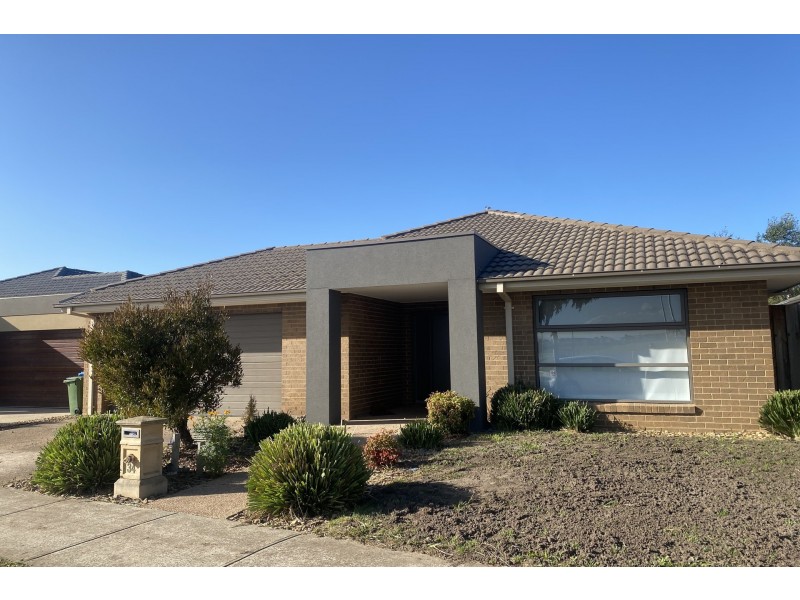 34 Heather Grove, Cranbourne East VIC 3977