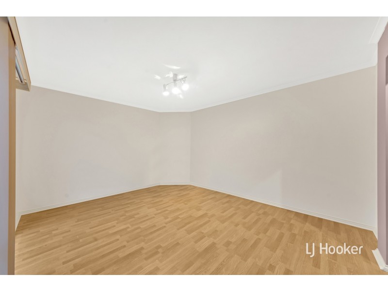 19 Pownceby Court, Pakenham VIC 3810