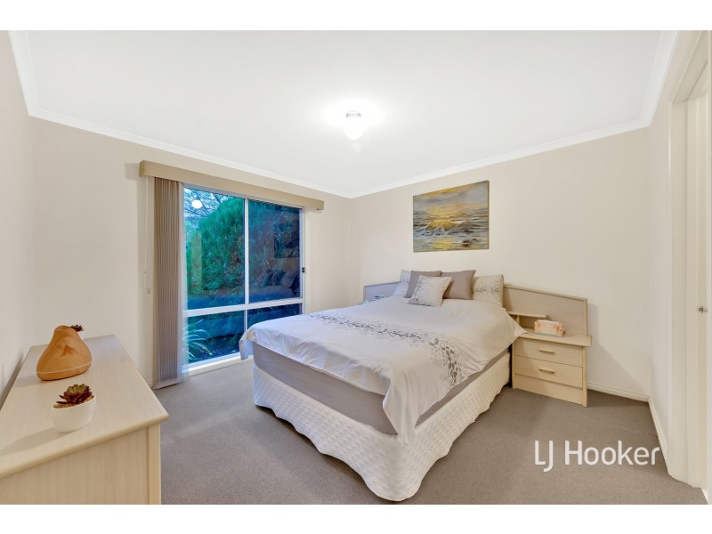 19 Pownceby Court, Pakenham VIC 3810