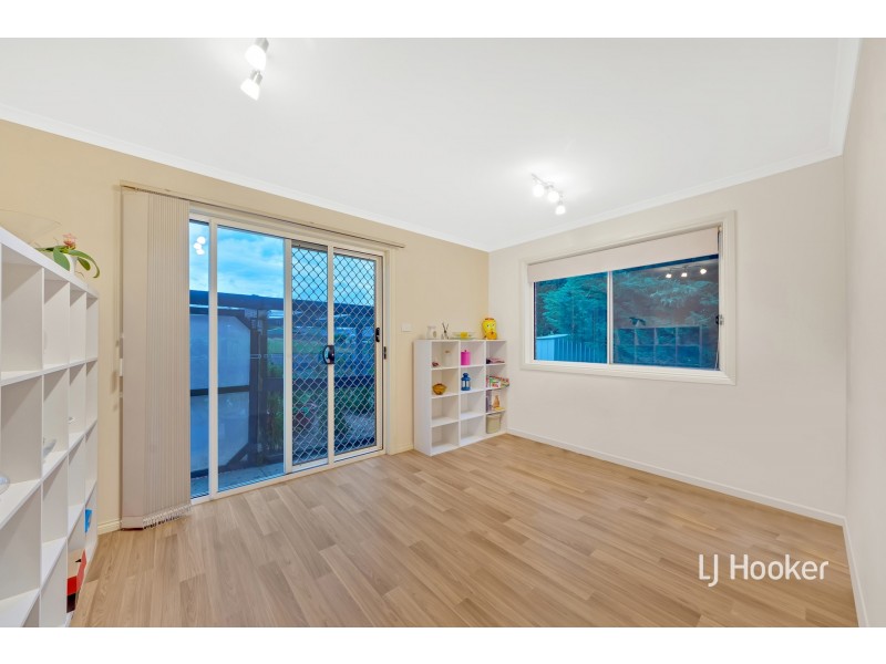 19 Pownceby Court, Pakenham VIC 3810