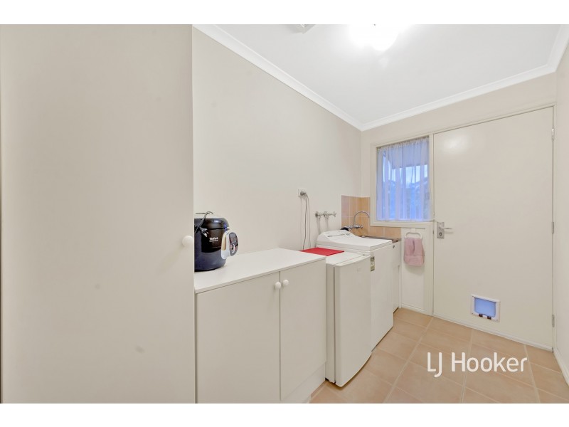 19 Pownceby Court, Pakenham VIC 3810