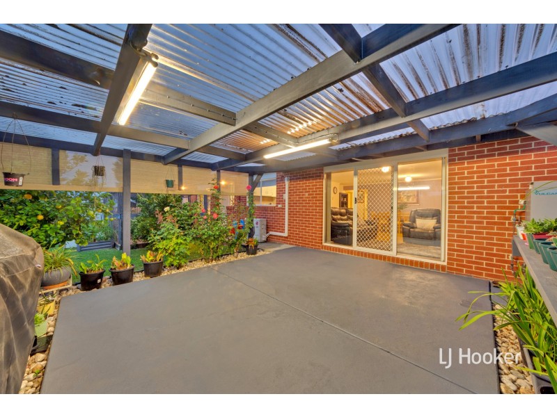 19 Pownceby Court, Pakenham VIC 3810