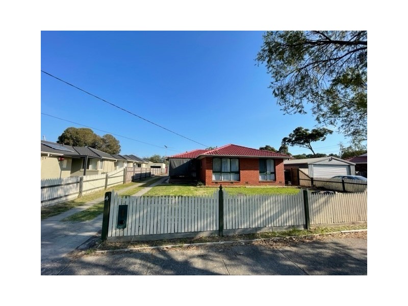 4 Garnet Court, Hampton Park VIC 3976
