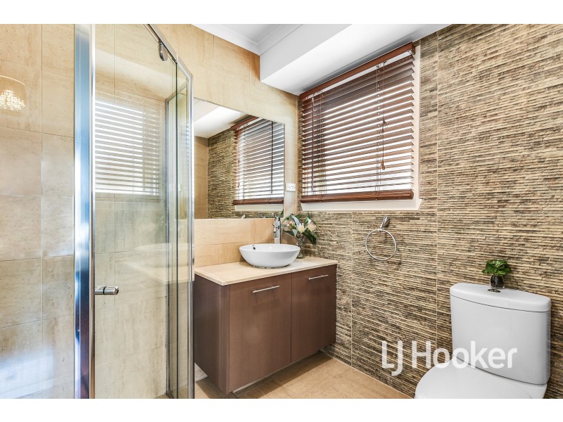 10 Adley Place, Hampton Park VIC 3976