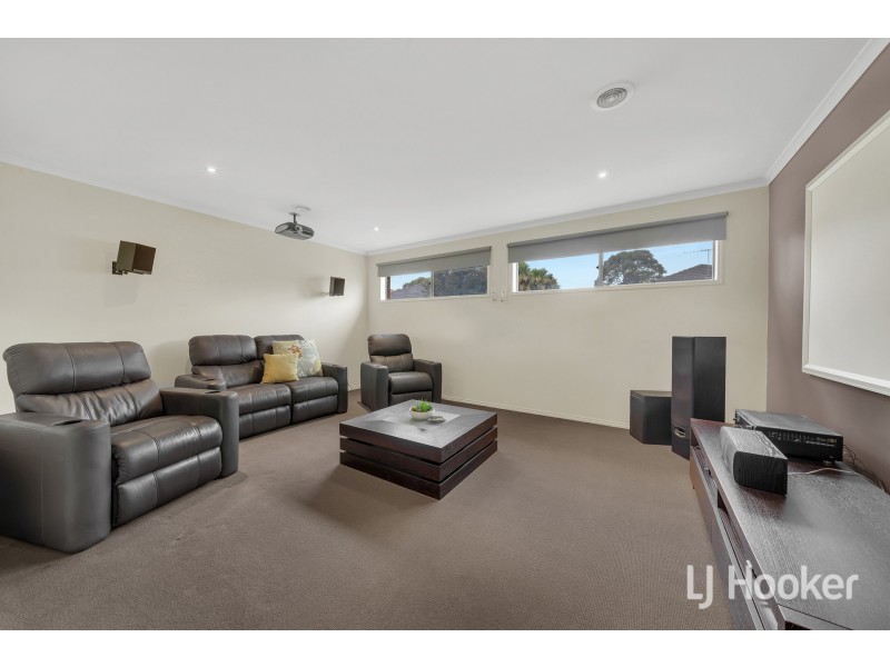 11 Charlwood Close, Lynbrook VIC 3975