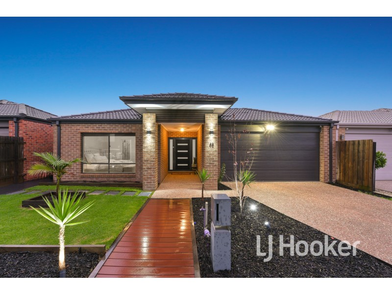 42 Aayana Street, Cranbourne East VIC 3977