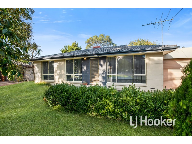 6 Manning Close, Hampton Park VIC 3976