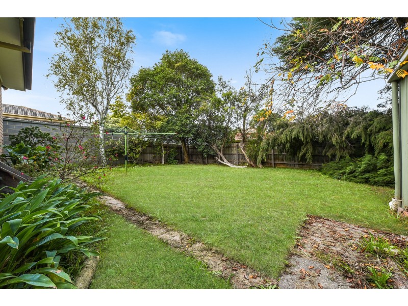 6 The Grange, Hampton Park VIC 3976