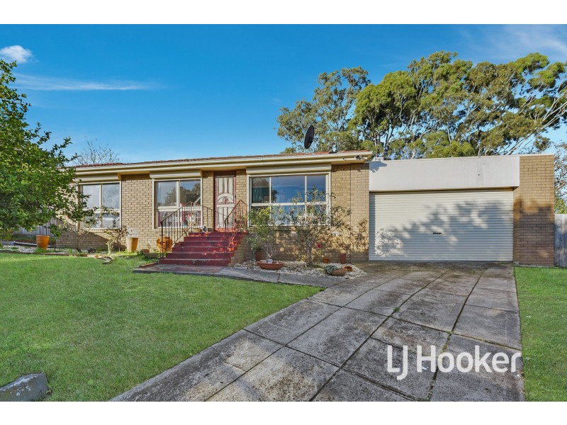 2 Urquhart Court, Hampton Park VIC 3976
