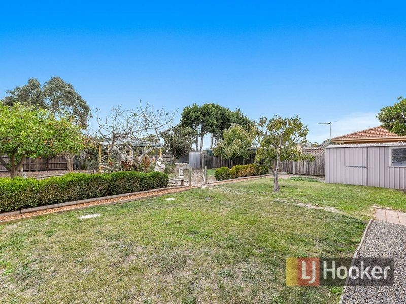 61 Coral Drive, Hampton Park VIC 3976