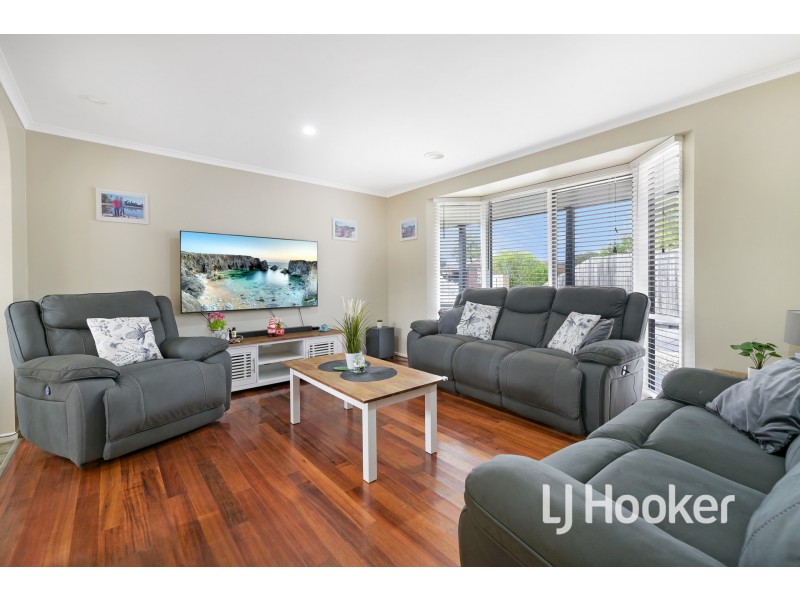 23 Strong Drive, Hampton Park VIC 3976