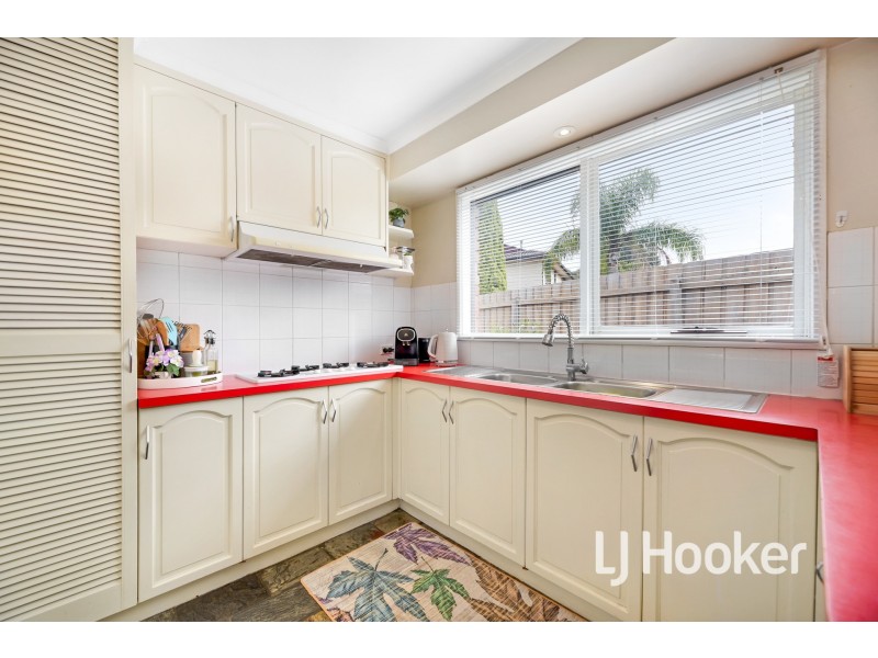 23 Strong Drive, Hampton Park VIC 3976