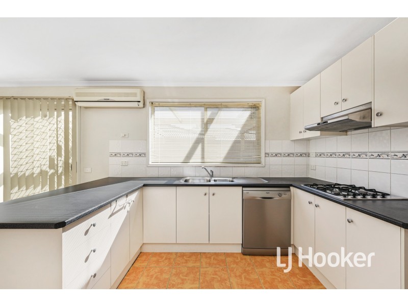 12/35 Narellan Drive, Hampton Park VIC 3976