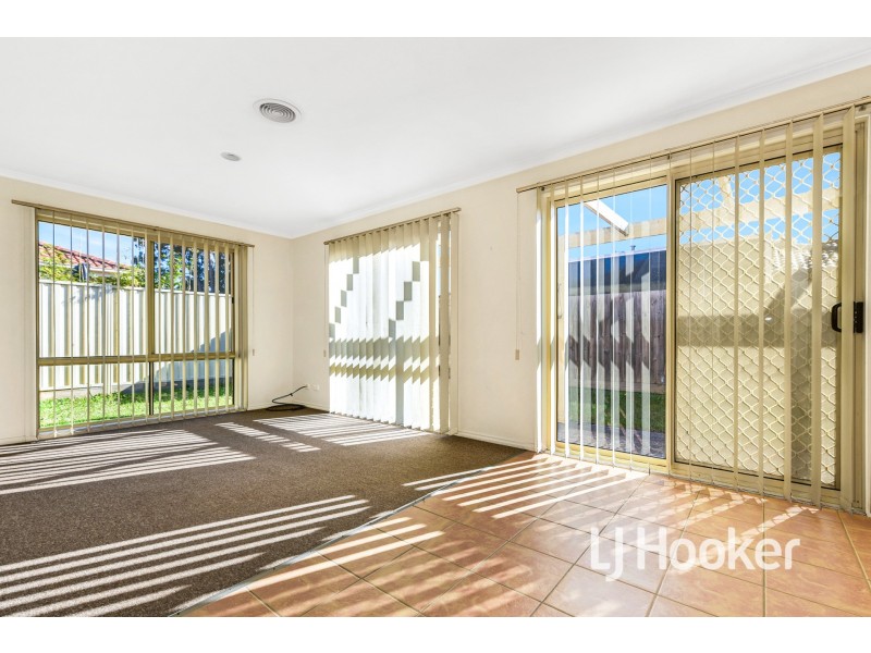 12/35 Narellan Drive, Hampton Park VIC 3976
